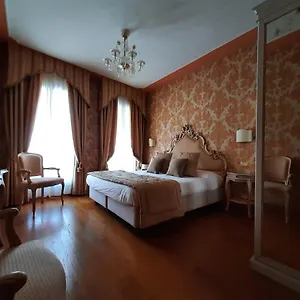 Palace Bed and breakfast