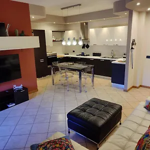 Sweet En Apartment