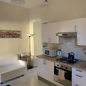 https://la-piccola-reggia.hotels-amalfi.com